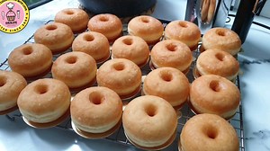 2.2M views · 10K reactions | Donat Metode All in one Bahannya: 250 gr tepung terigu protein sedang/ tinggi 1/2 sdt garam 30 gr gula pasir 1 sdt ragi instant 10 gr susu bubuk 1 kuning telur 30 gr margarin 50ml susu uht fullcream +-100 ml air es Link Vidio Cara hias donat Dengan coklat Link vidio Cara Hias Donat dengan Beli cetakan donat kayu jati https://shope.ee/1AqvPXB94D Beli tatakan donat emas 7cm https://shope.ee/LIHF7NjLV | Wilda mom's Channel fanspage | Facebook