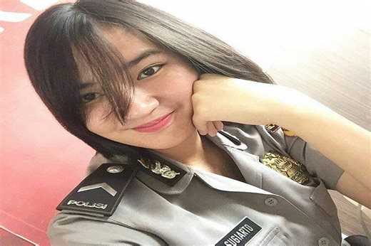 Cantik, Begini Penampakan Polwan Manado yang Kini Jadi Buron