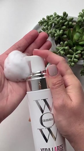 6.2K views · 52 reactions | How to get Bombshell volume that’s not stuffy or crunchy? Xtra Large Bombshell Volumizer is made with fortifying Bamboo to thicken without ANY dehydrating ingredients such as salt and alcohol found in typical volumizers. Check out @michele.fuganti’s gorgeous, silky, touchable results.  | Color Wow | Facebook