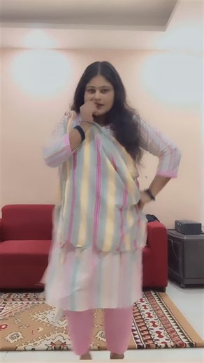 Rani Khan on Instagram: "Ja ja bewafa ja 😊😊❤️❤️🎉🎉😍🥰#hindi #viral #song"