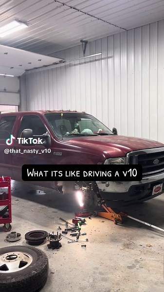 What It's Like Driving a V10 Engine Sports Car