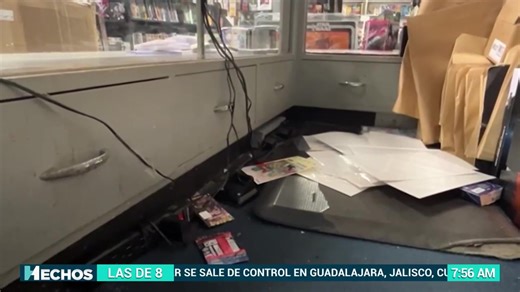 57K views · 334 reactions | Robo millonario de cartas Pokémon Roban cartas coleccionables valoradas en 10 mil dólares en una tienda de cómics en Santa Bárbara, California. Los ladrones únicamente se llevaron estos artículos muy populares entre coleccionistas. #HechosAM | Azteca Noticias | Facebook