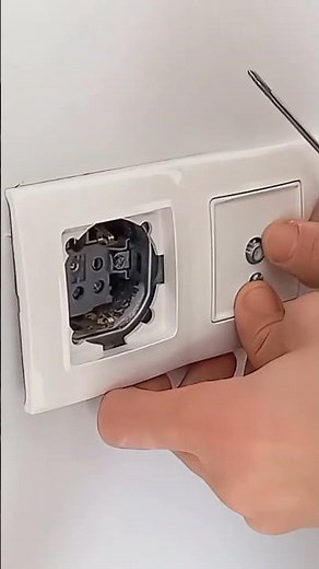 How to Wire a TV Outlet? Electrician's Secrets Revealed! ⚡️