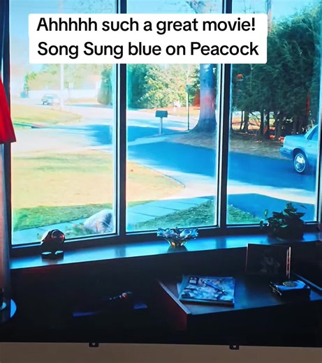 A must watch with Kate Hudson & Hugh Jackman. Song Sung Blue on peacock. #movies #moviescene