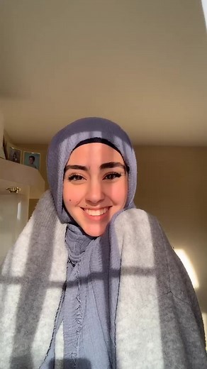 Quick and Easy Hijab Tutorial | 5-Second How-To