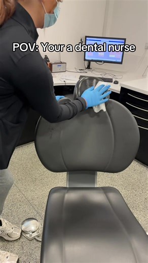 Dental Nurse Experiences: Relatable Moments in Practice