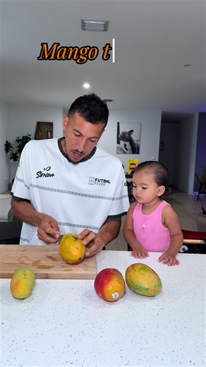 Part 2 of mango tasting with Chris and Alessandra!! #mango #mangotasting