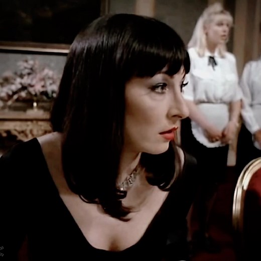 The Witches 1990: Eva Ernst Transformation Scene