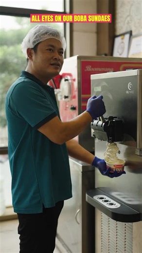 Boomerang Ice Cream on Instagram: "Our Boba Sundaes are BACK- creamy softy, chewy boba pearls, and all the dessert drama you love 🧋🍨 #BoomerangDesserts #BobaSundaes #RestockAlert #DessertLovers #BoomerangIceCream"