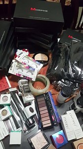 1.9K views · 43 reactions | Alguien tiene mucho trabajo   . Me comunico mañana con las dueñas, perdonen he estado enferma y ha decaído mi nivel  Por cierto todo esta vendido  | Abril Makeup Go | Facebook