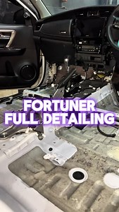 Fortuner Full Detailing. #nanoceramic #undercarriage #enginebay #rustprotection #peredammobil #salonmobiljakarta #cuciuap #salonmobilbogor #salonmobilsentul #interiordetailing #salonmobilbandung | car_joautodetailing