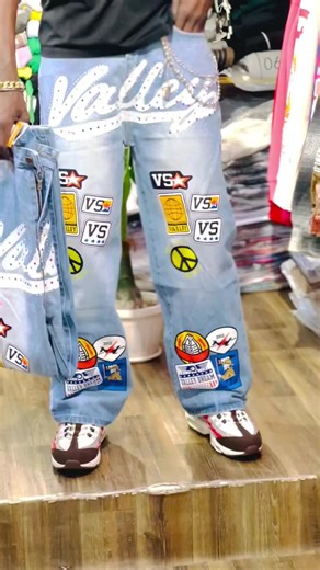 JEANE BALARGE DISPO CHEZ ZEUSS SHOP ENSEMBLE ADRESSE : THIAROYE MALICKA NUMÉRO : 77-253-44-51 /78-603-20-04