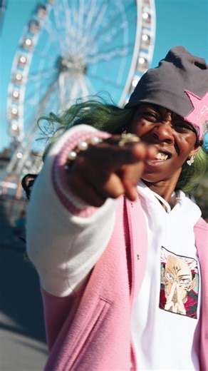 𝙍𝙟 / 𝙂𝙧𝙞𝙢 / 𝙏𝙐𝙍𝙁𝙢𝙤𝙫 on Instagram: "Tae Ninja 8.25.35 📍: Pier39, San Francisco We turnt up on this Tuesday morning.. Bringing it back to warmer and brighter days in the Bay, we got our girl @ogtaehaze of @unknownsfc_ turning up the heat to this classic Jerkin track Watch her Go! #TURFmov #movTURF #Turfin #Jerkin #BayArea #Giggin #SanFrancisco"