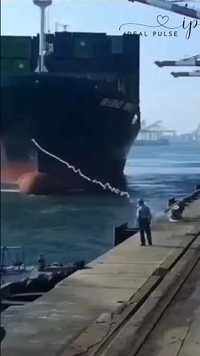 Snap Back zone: Mooring ropes