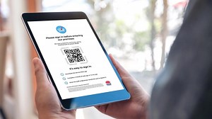 Victoria police officer's heartwarming Woolworths act