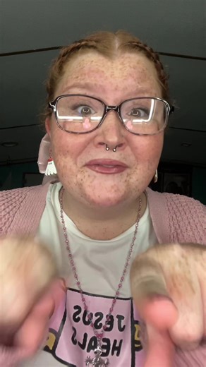 big_red_girly (@big_red_girly)’s videos with original sound - thatsexydarkskin._