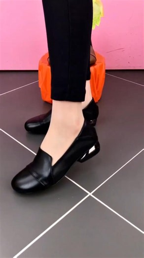 Cap Toe Leather Office Loafers Classic Everyday Style #loafers #officewear #shortsfeed