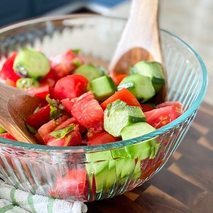 Simple Tomato Cucumber Salad Marinated In Vinegar
