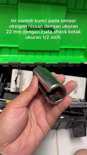 Cara membuka sensor O2 atau oksigen pada mobil