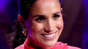 4.1K views · 55 reactions | 9 Times Meghan Markle's Body Language Said It All #MeghanMarkle #BodyLanguage #RoyalFamily | The List | Facebook