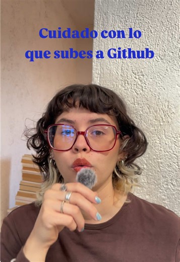 Empezando el año con buenos tips y consejos🫶🏻⭐️🫰🏻 Ha habido muchas noticias de estudiantes que reciben facturas de más de $55mil dólares por subir sus API Keys a sus repos en Github de IAs generativas como Gemini, Chatgpt… 🔑 Una API KEY es una especie de contraseña con la que te puedes conectar a los modelos de ias, pero muchos modelos de IAs como Gemini, Chatgot o Claude te cobran tokens por uso Entre más consultas tokens consumes (y si haces tu API Key publica, pues ya te imaginarás!!!) #