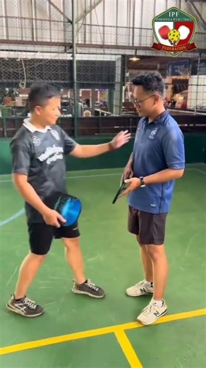 Di tutorial kali ini, kita belajar teknik-teknik basic pickleball