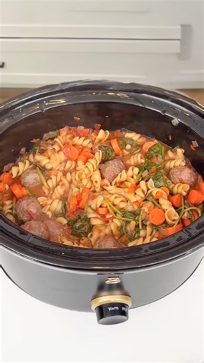 Crockpot dinner recipe for busy weeknights