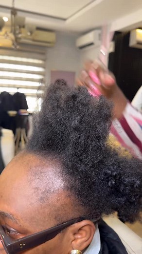 Low-key obsessed with this texture 😍🥰#hair #dope #color #style #beauty #exploremore #explorepage #healthyhair #haircare #healthyscalp ##hairsalon #ilupejulagos #olajireajayi #pixiecut #pixielove #reels #explore #fyp | ACCORD BEAUTY LINES AND SPA