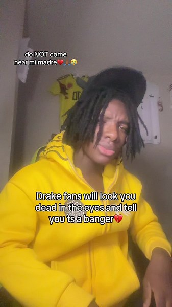 Drake Fans React: Ahnn Meme Moments