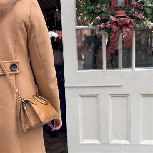 Niki Wright on Reels