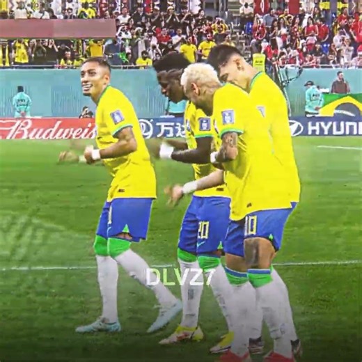 NEYMAR EDIT | older isabel larosa hoodtrap