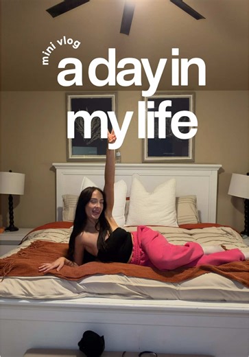 My little sister is staying with me for a little while to see if we can help her get a job out here and start a new life❤️ so you may see more of her in my videos! #sahm #momtok #singlemom #diml #dayinmylife