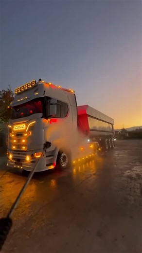 Enjoy this wonderful time! #ScaniaFeedbackPeople also search for