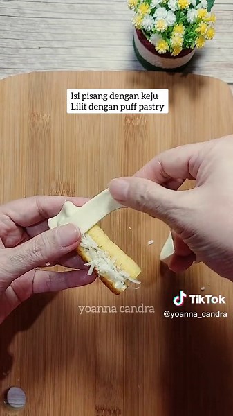 Bolen mini puff pastry #bolen #bolenmini #bolenpuffpastry #resepbolen #bolenpisang #resepbolenpisang #bananapastry #puffpastryrecipe #cemilan #resepmudah #resepsimpel