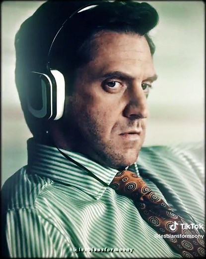 if they wanted me to hate chilton, they shouldn’t have cast raúl esparaza to play him 😌 ac/ib @maly cc drkh0ld// #hannibal #hannibaledit #frederickchilton #frederickchiltonedit #hannibalnbc