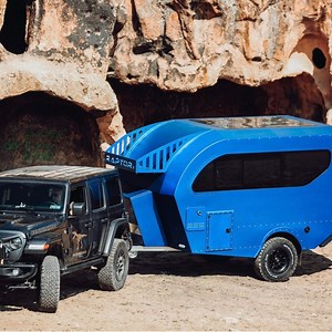 42K views · 866 reactions | This travel trailer slides out to create additional living space. Campravan RAPTOR is an extendable travel trailer series equipped with a kitchen and a toilet. Its sleeping area can be extended from 15.7 ft (4.8 m) to a length of 22.6 ft (6.9 m), and the panoramic roof window on top allows for stunning views of the sky. Campravan RAPTOR is also available for customization through its website. | GIGadgets | Facebook