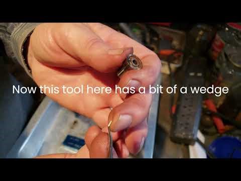 Kubota BX25 fuel injector clean. BX24, BX25D, BX23S. With D902 Diesel Engine.