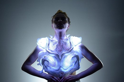 behnaz farahi's 'bodyscape' syncs human bodily movement with LED light