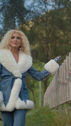Watch the New Music Video for 'Glow' by Little Big Town