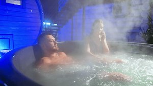 People Sit Hot Tub Lots Vapor Stock Footage Video (100% Royalty-free) 3784831119 | Shutterstock