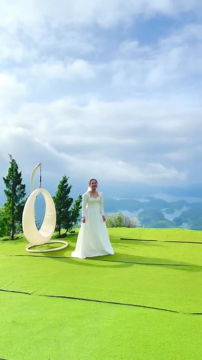 Charming Outdoor Wedding Shoot in Scenic Setting