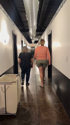 13 reactions | Once you try handheld, you won’t go back. It’s just 15 minutes. Fast. Safe & Flawless. A UV-free glow that lasts — and looks natural. | Electra Sun | Facebook