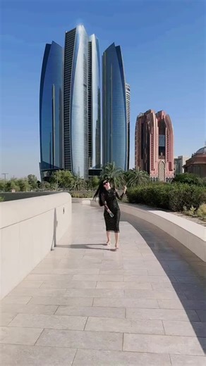 Enjoy Heartwarming Pashto Songs in Abu Dhabi