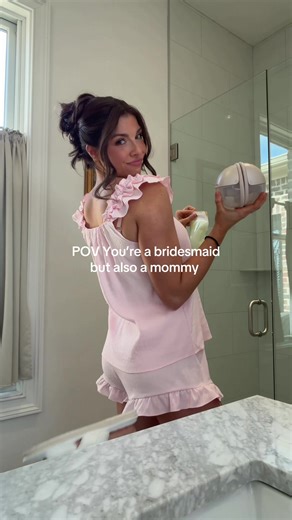 Pumping & pouring like it’s an open bar🍼 @eufybaby #motherhood #mom #pumpandpourwithme #wearablepumps #eufys1pro