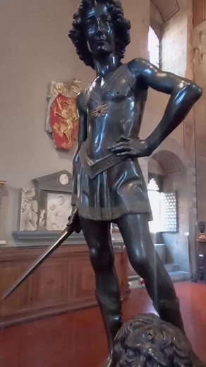 6.6K views · 415 reactions | Il David del Verrocchio . . . #michelangelobuonarrotietornato #donatello #david #daviddidonatello #bargello #masterpiece #antoniettabandelloni #artblogger #artinfluencer #bellezza #scultura #bellezza #life #inartwetrust #bronzo #storytelling #firenze #florence #summer #lasculturadelgiorno #bellezza #love #arte | Michelangelo Buonarroti | Facebook