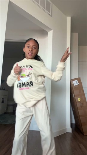 Current mood! #sassy #bobaqueen #shorts #emmaliway #trending #viral #foryou #ytshorts