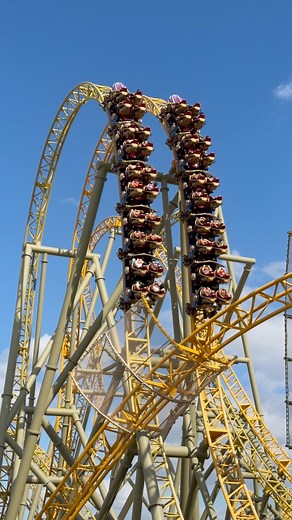 76K views · 590 reactions | The World’s BEST Dueling Roller Coaster!  | Stardust Racers - Universal’s Epic Universe #rollercoaster #epicuniverse #florida | CoasterAddict | Facebook