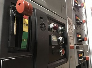 General Electric Evolution 9000 Series Motor Control Centers and E9000 MCC Buckets