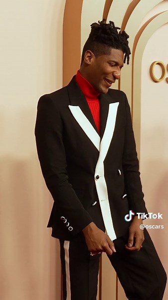 Dance Break on the Oscars Red Carpet with Jon Batiste