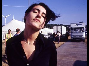 Elastica - Connection - live Scotland 1995